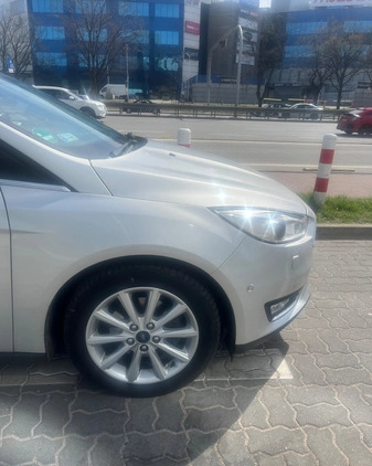 Ford Focus cena 40000 przebieg: 156000, rok produkcji 2015 z Warszawa małe 22